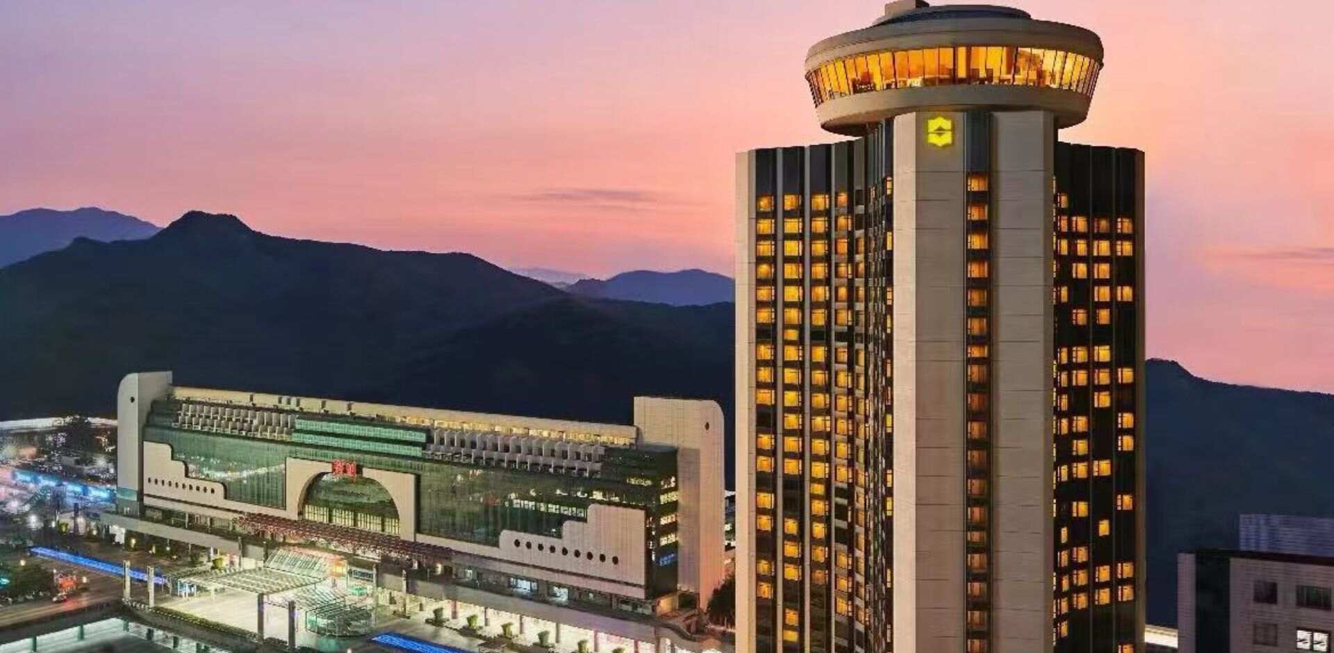 Shangri-La Shenzhen — hotel exterior